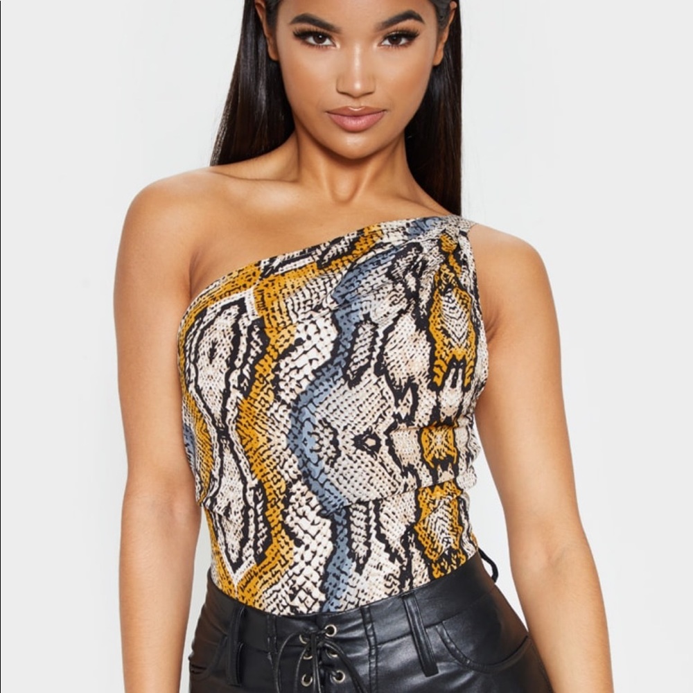 NEVER BEEN WORN -PLT One Shoulder Bodysuit